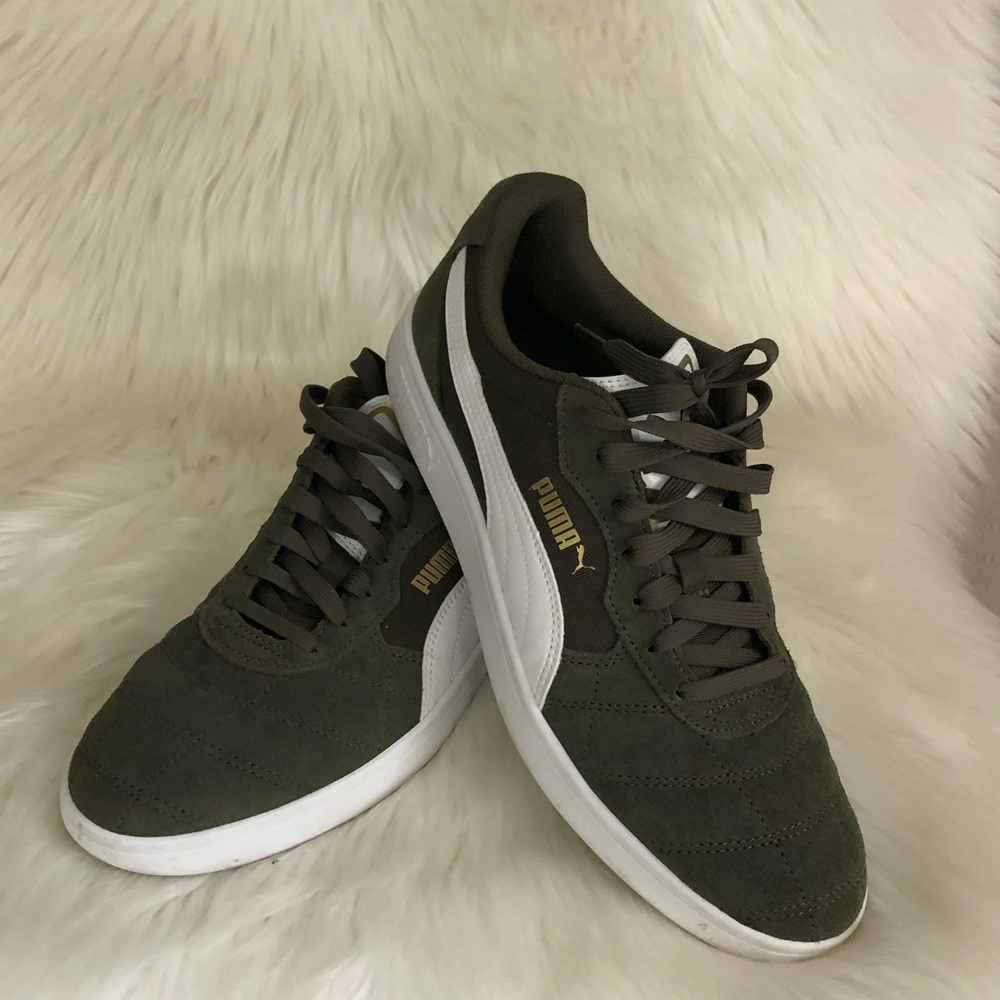 Puma Green Sneakers